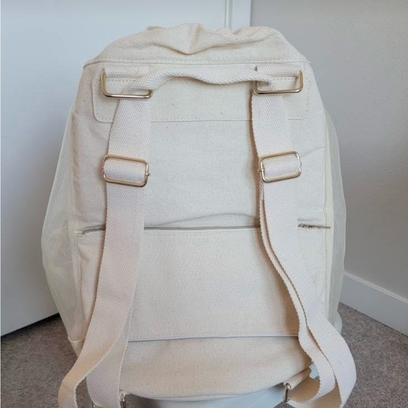 the high-brid backpack. Beis backpack from Shay’s high line collection. - Picture 3 of 6